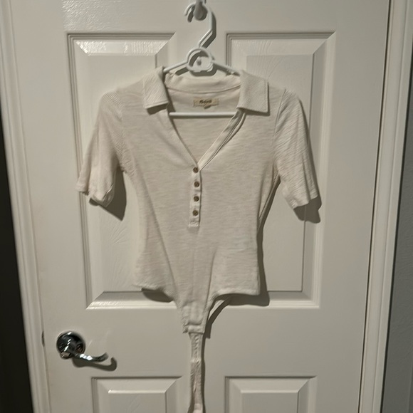 Madewell cream bodysuit size XS button up with collar - Picture 1 of 4